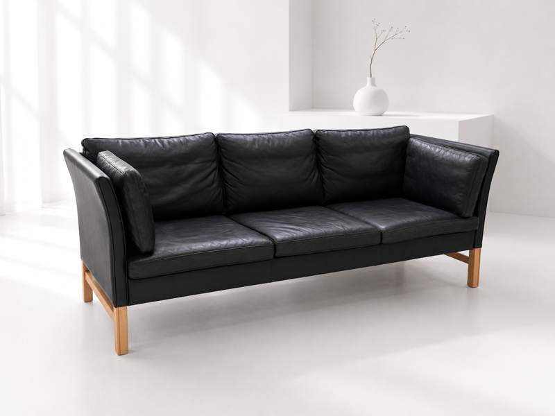 Takashi Okamura og Erik Marquardsen 3-pers. sofa, fremstillet hos Skippers Furniture