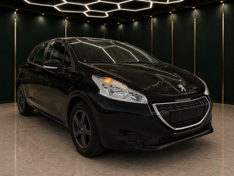 +M: Peugeot 208 1,0 VTi 5-D (2012) - Stel.: VF3CCZMZ0DW065718