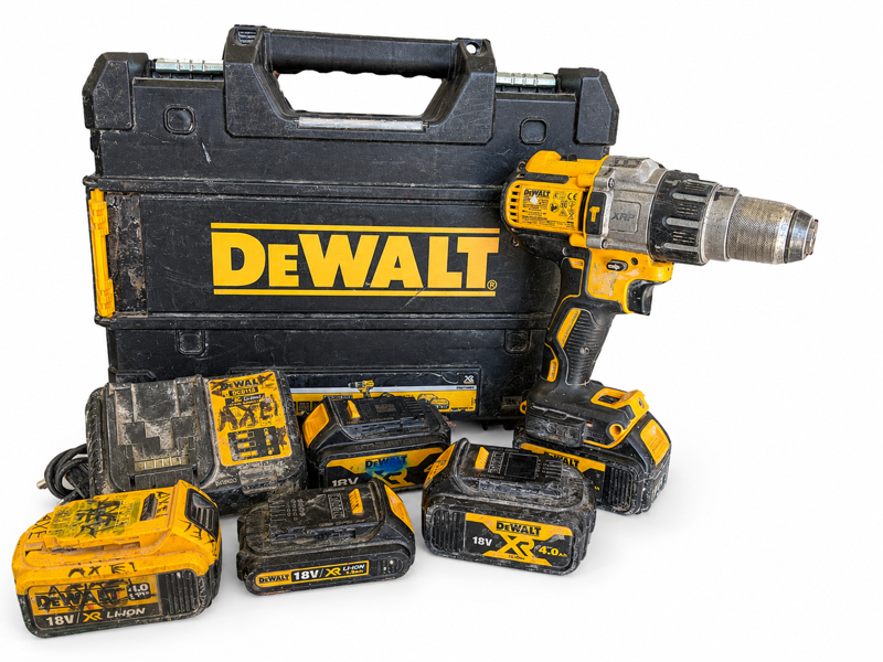 +M: DeWalt: DCD 996 akku slagboremaskine, DCB 113 Li-Ion lader, 4 stk. 4,0 batterier, 1 stk. 1,5Ah batteri samt kuffert