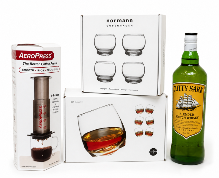 Sagaform Bar whiskyglas (6 stk.), Normann Copenhagen Rocking Glass (4 stk.), Cutty Sark Blended Scotch Whiskey samt Aeropress Original kaffebrygger 