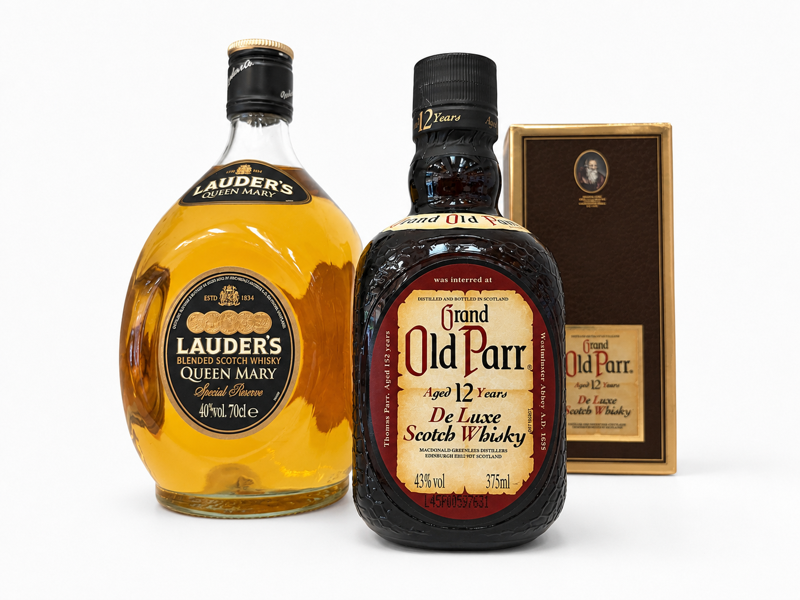 Lauders Queen Mary Special Reserve Blended Scotch Whisky (700ml) samt Grand Old Parr 1-års De Luxe Scotch Whisky (375ml)