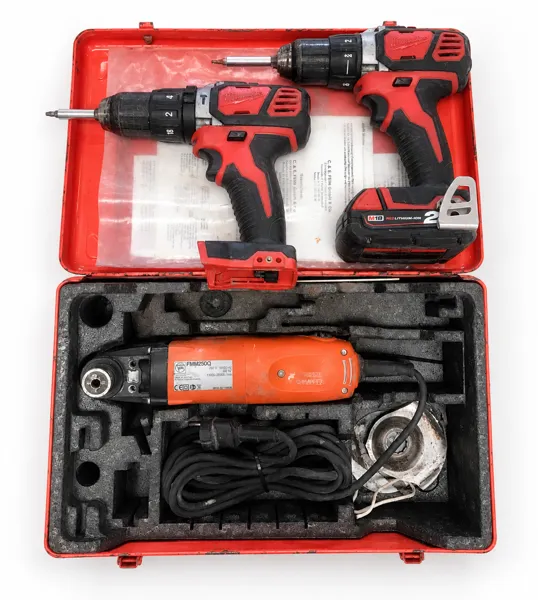Fein FMM250Q multisav (230 V), Milwaukee M18 BPD slagboremaskine samt Milwaukee M18 BDD skruemaskine m. 1 M18 batteri